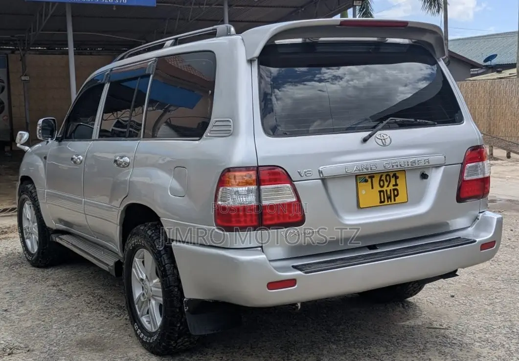 Toyota Land Cruiser 2007 Silver