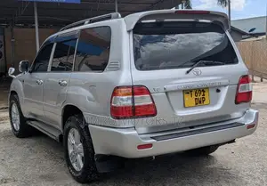 Toyota Land Cruiser 2007 Silver