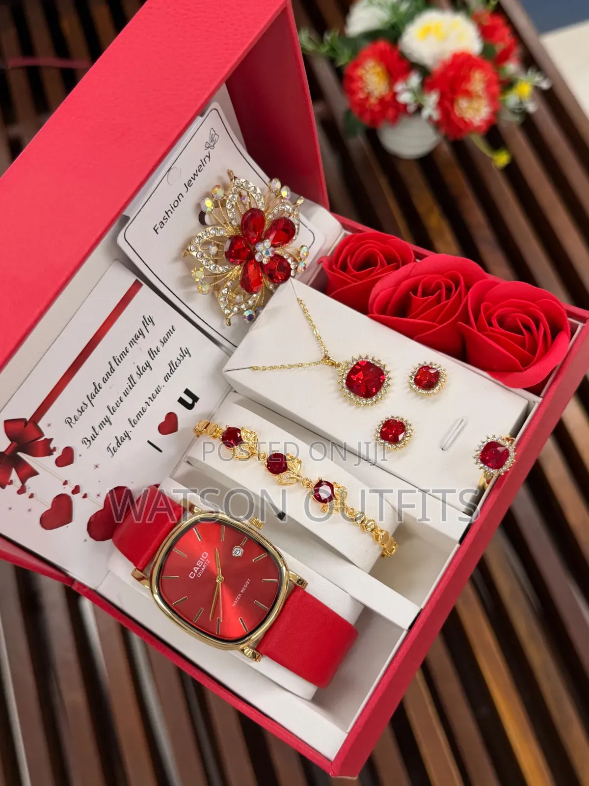 Ladies Combo Watches or Saa Za Kike Na Contents Zake Kwa Gift Purposes