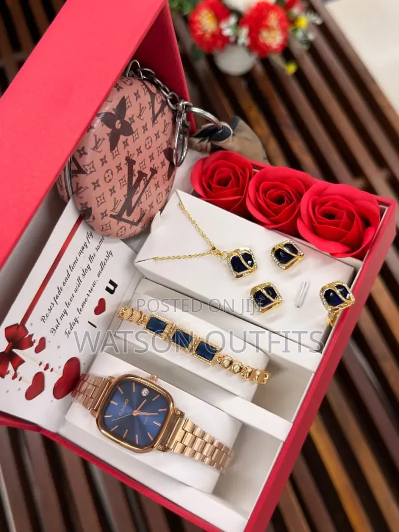 Ladies Combo Watches or Saa Za Kike Na Contents Zake Kwa Gift Purposes