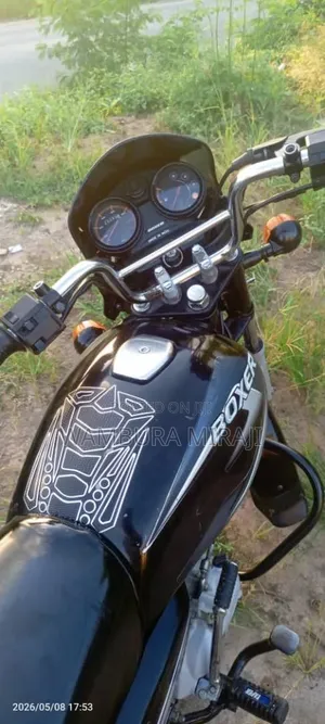 New Bajaj Boxer 125 2025 Black