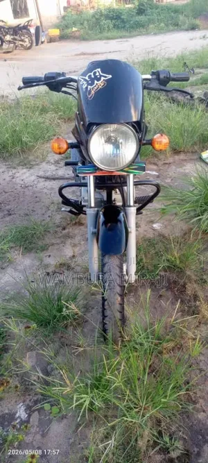 New Bajaj Boxer 125 2025 Black