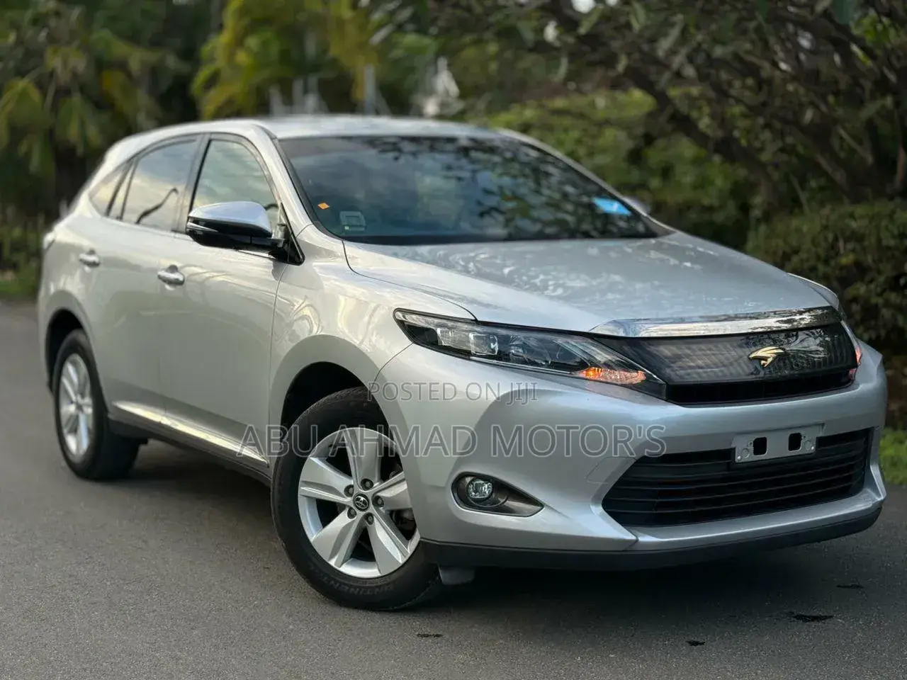 Toyota Harrier 2.5 Hybrid 4WD 2016 Silver