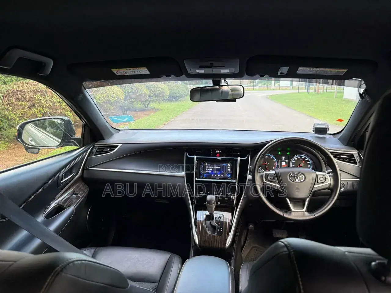 Toyota Harrier 2.5 Hybrid 4WD 2016 Silver