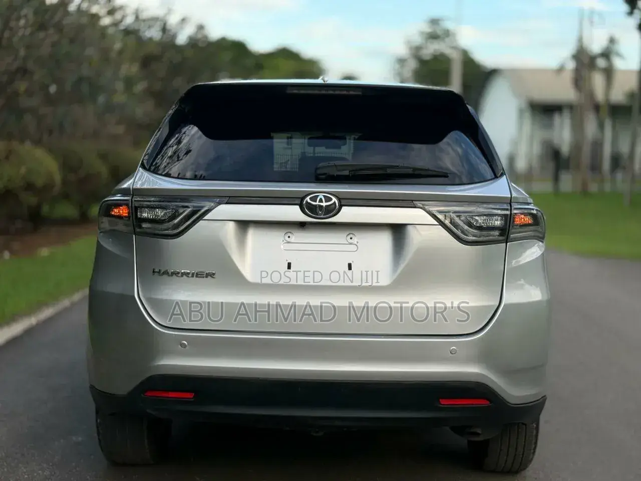 Toyota Harrier 2.5 Hybrid 4WD 2016 Silver
