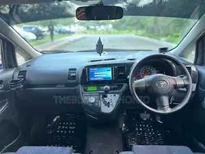 Toyota Wish 2004 Blue