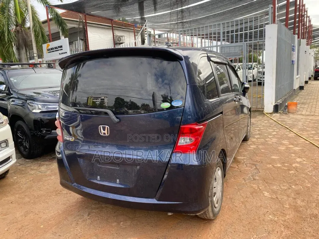 Honda Freed 2009 Blue