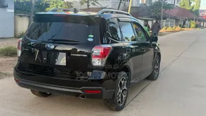 Subaru Forester 2.0XT Premium AWD 2017 Black