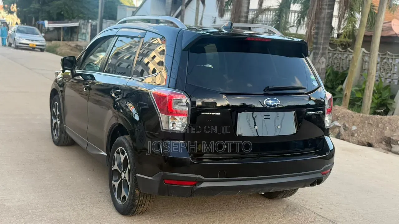 Subaru Forester 2.0XT Premium AWD 2017 Black