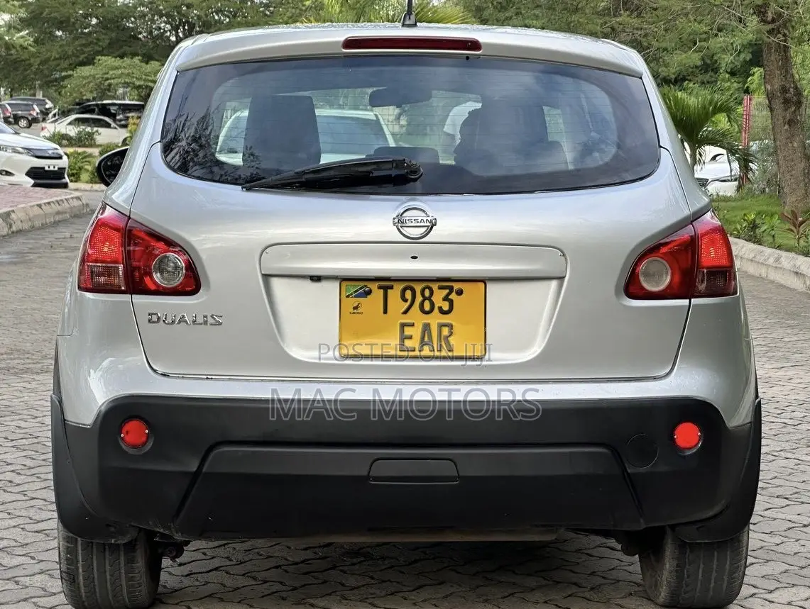 Nissan Dualis 2011 Silver