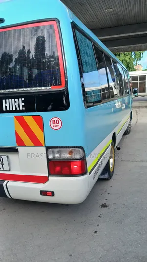 Toyota Coaster 2003