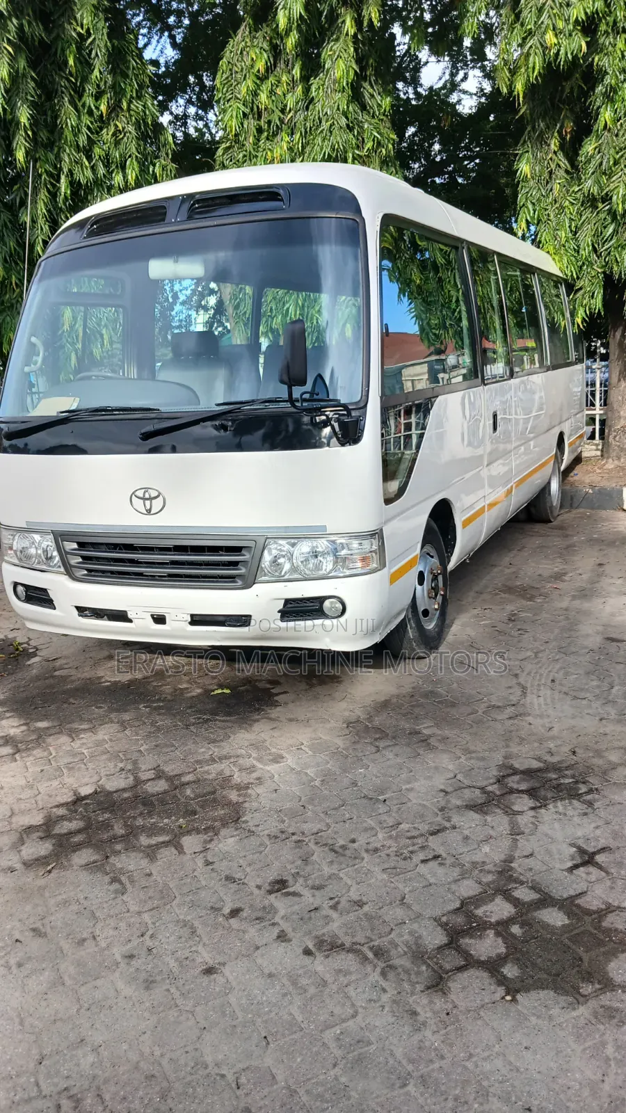 Toyota Coaster 2002 White