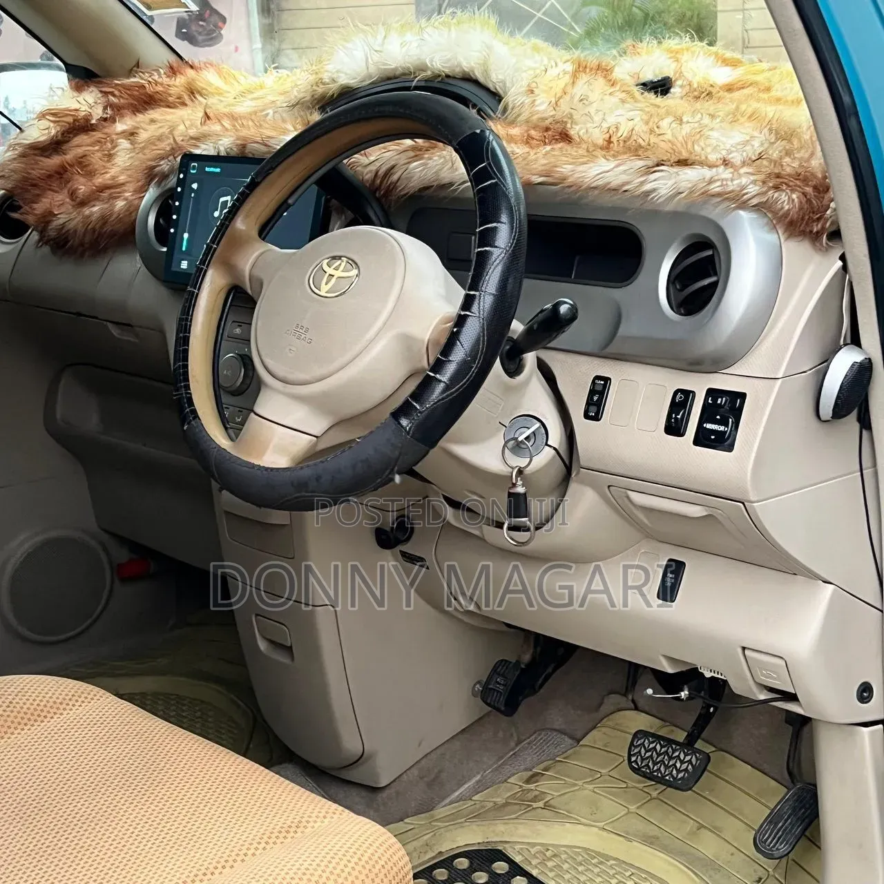 Toyota Porte 2004 Blue