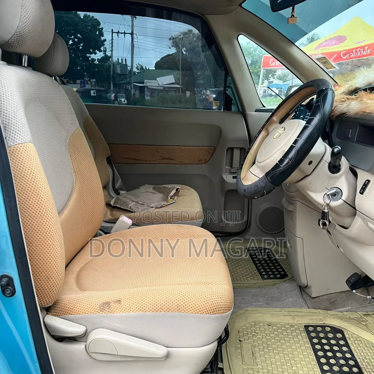 Toyota Porte 2004 Blue