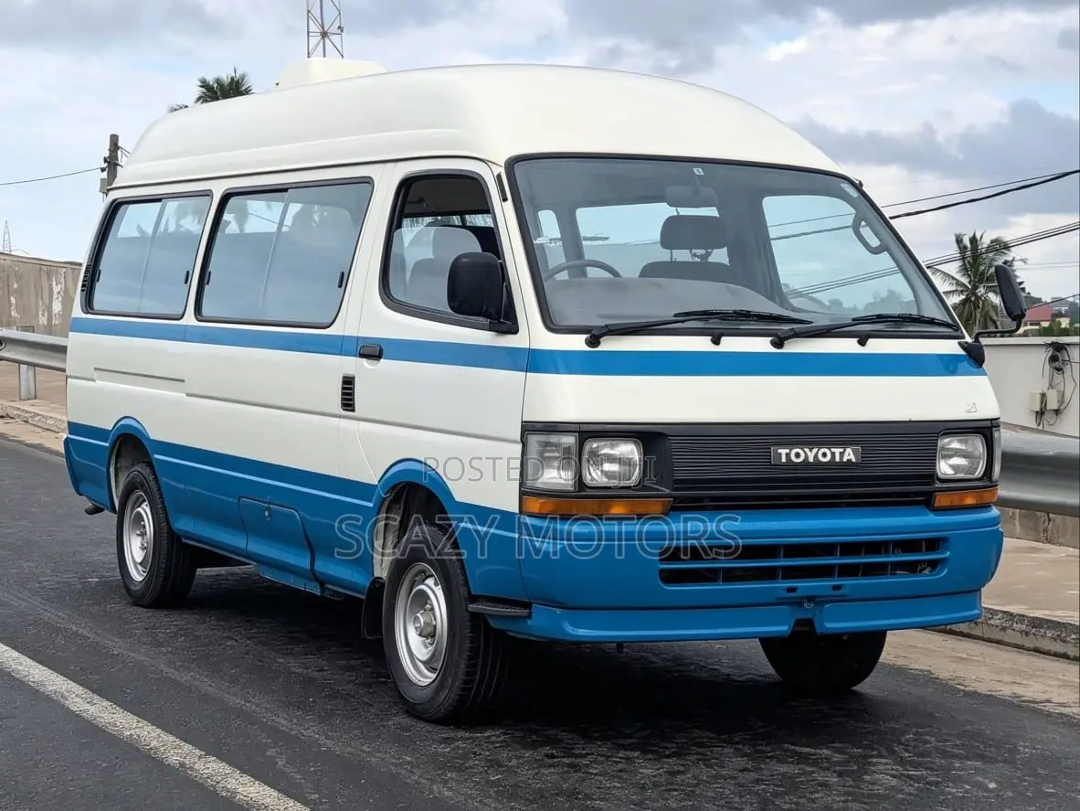 Toyota HiAce 2002