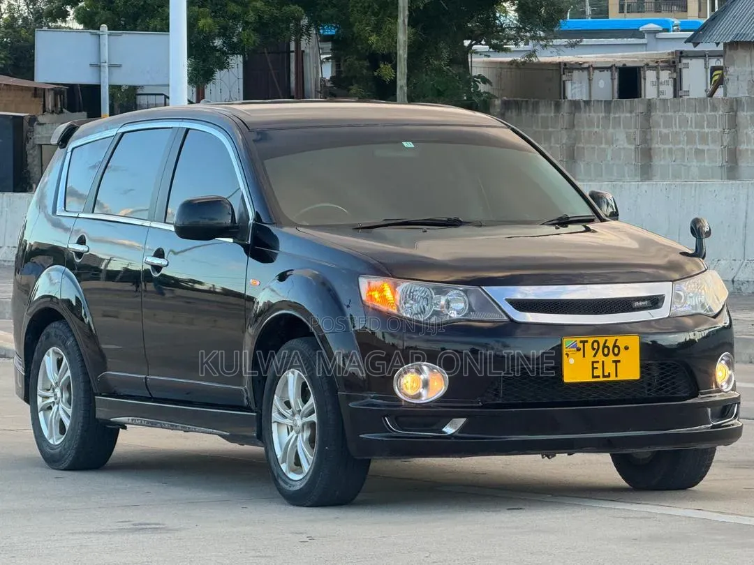 Mitsubishi Outlander 2010 Black