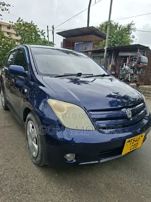 Toyota IST 2005 Blue