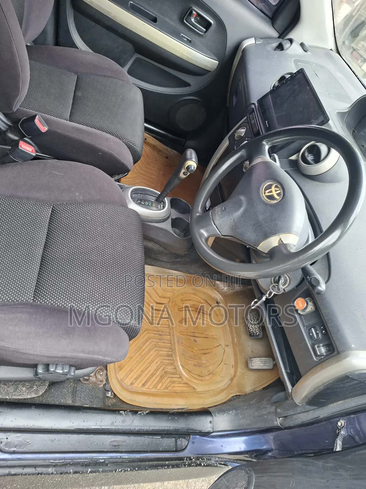 Toyota IST 2005 Blue