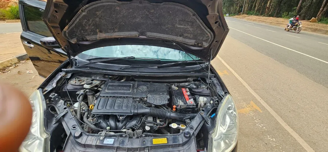 Mazda Verisa 2010