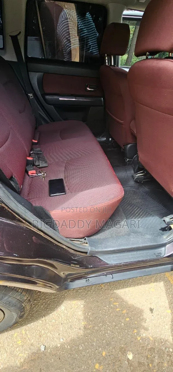Mazda Verisa 2010