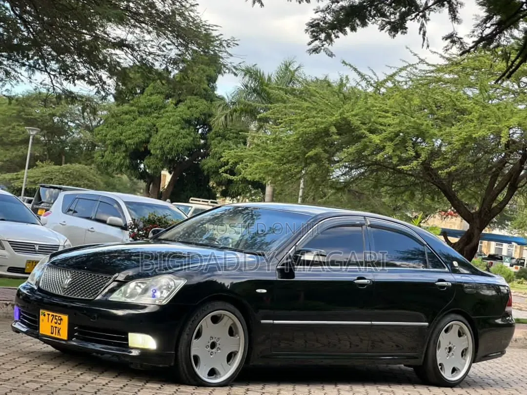 Toyota Crown 2006