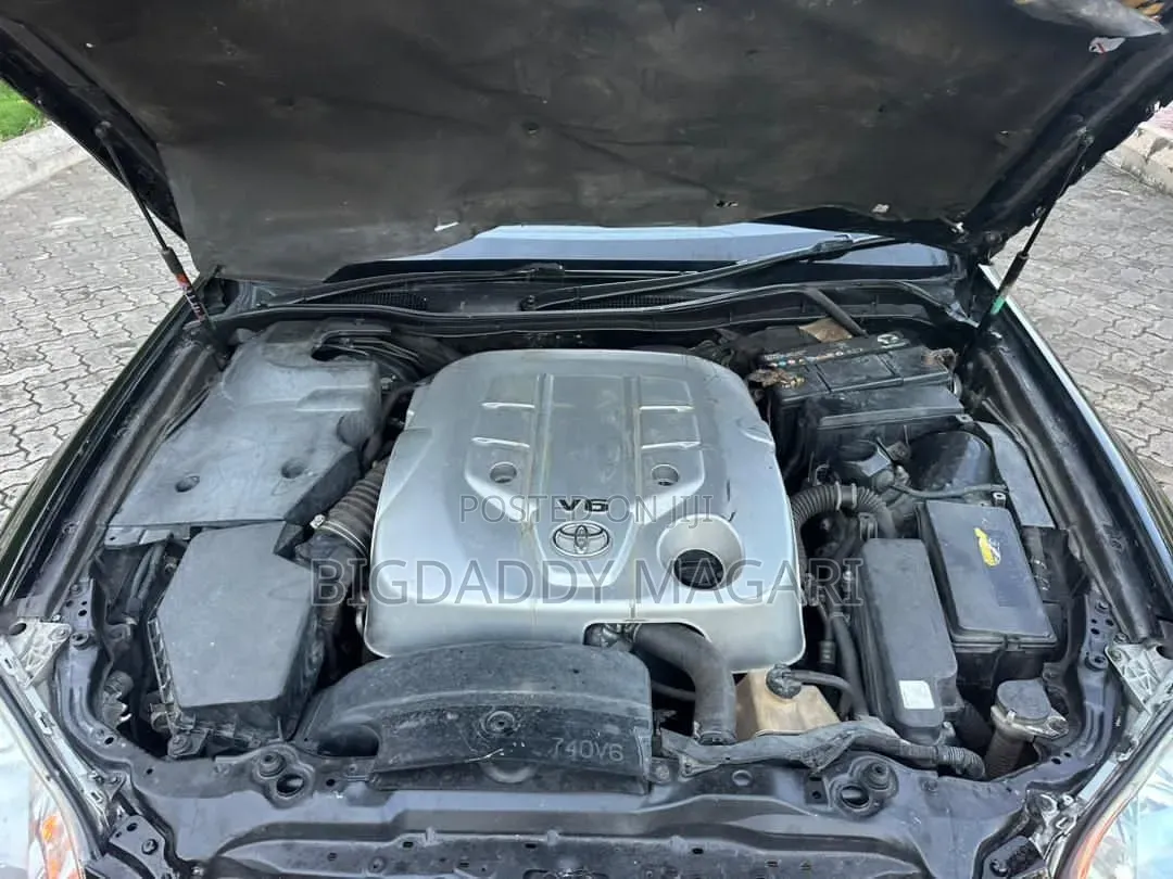 Toyota Crown 2006