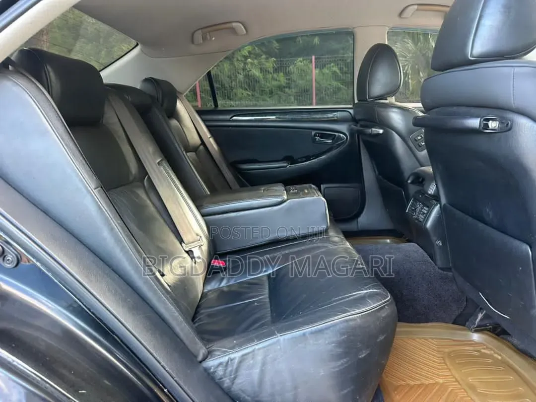 Toyota Crown 2006