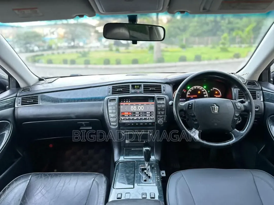 Toyota Crown 2006
