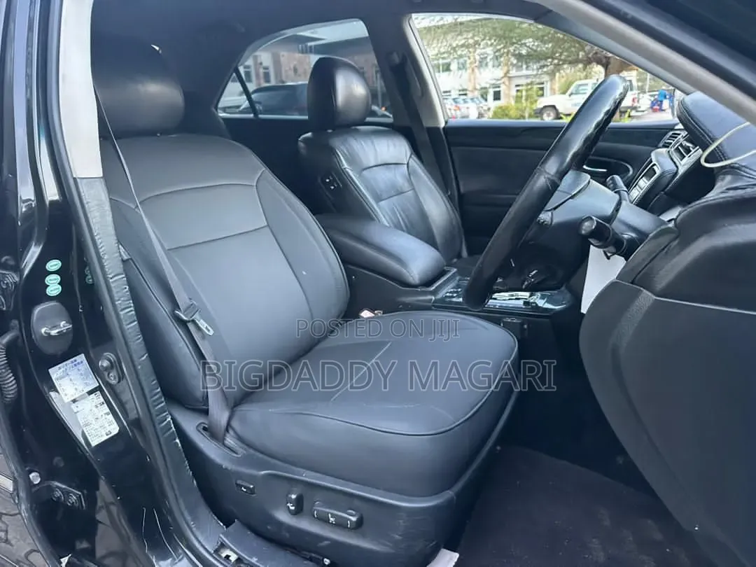 Toyota Crown 2006