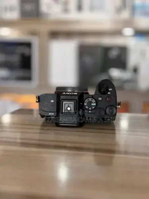Sony A7iv Body Clean