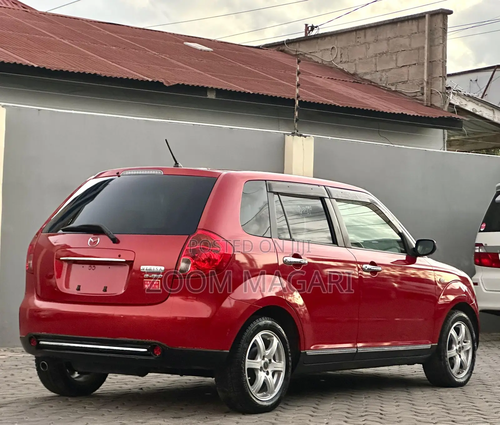 Mazda Verisa 2008 Maroon