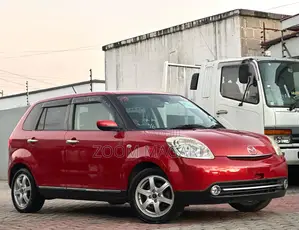 Mazda Verisa 2008 Maroon