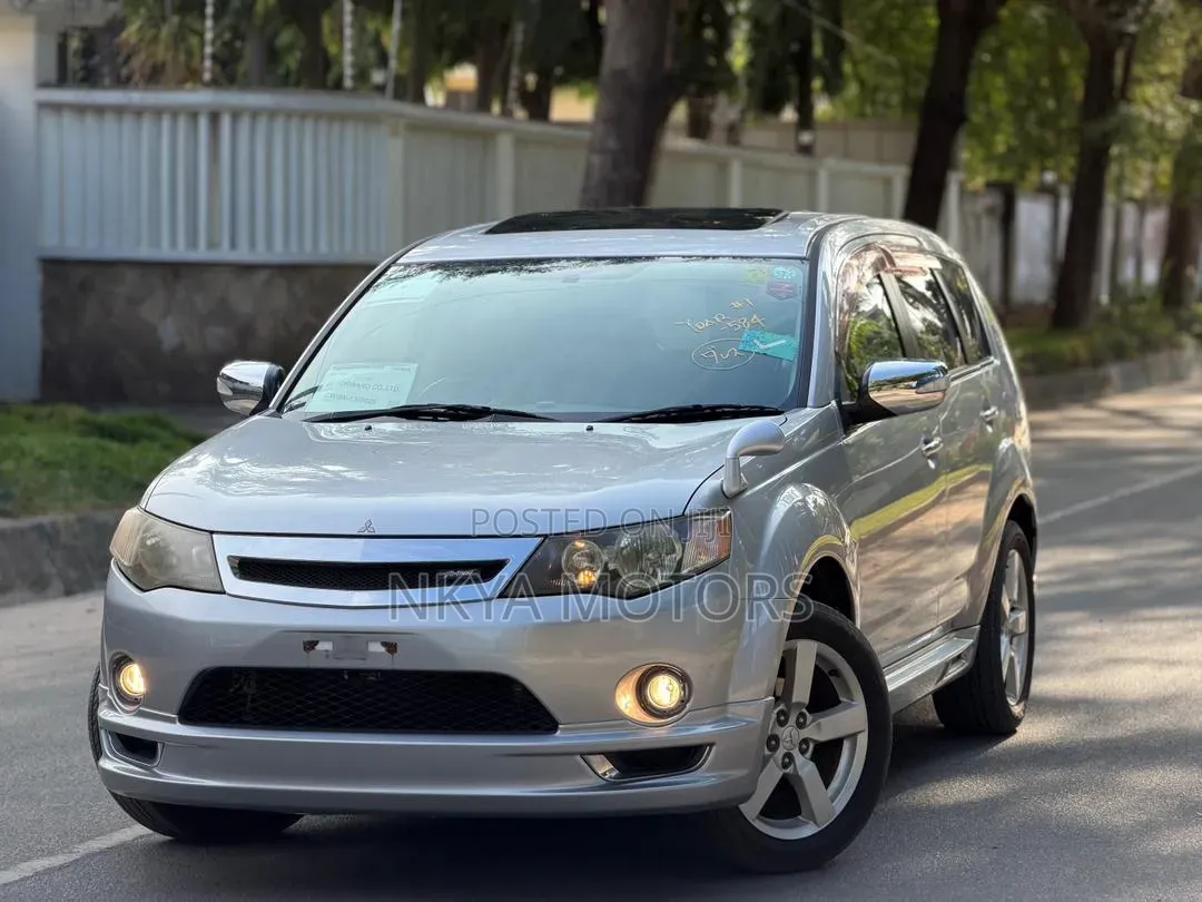 Mitsubishi Outlander 2010 Silver