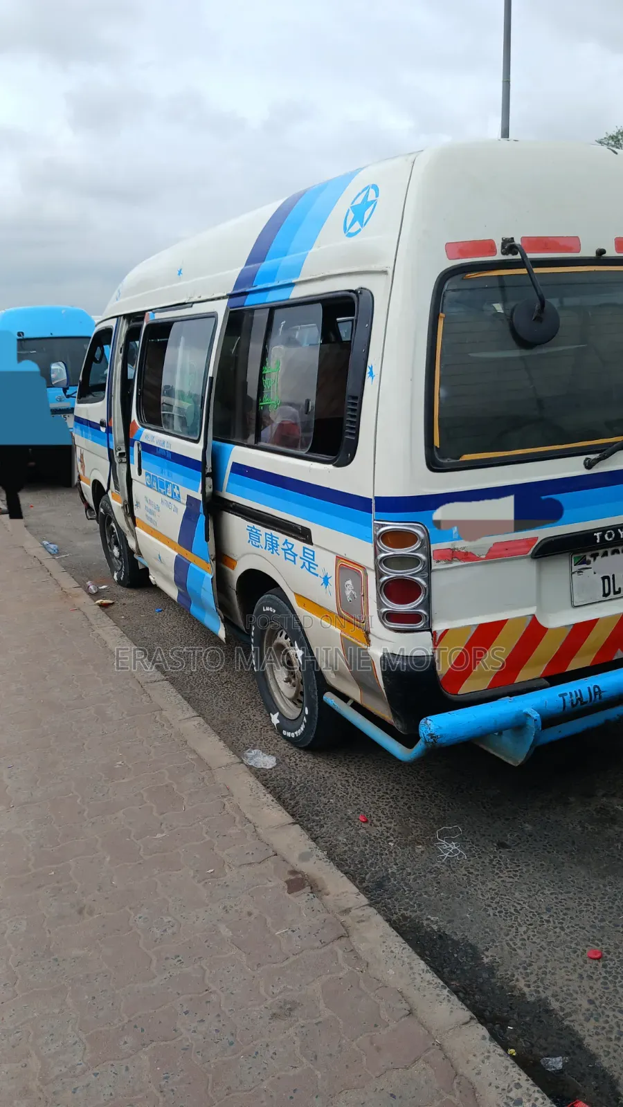 Toyota HiAce 2000