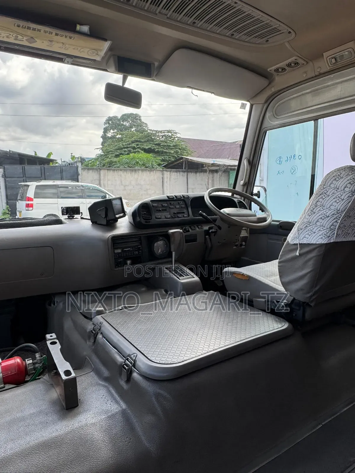 Toyota Coaster 1998 White