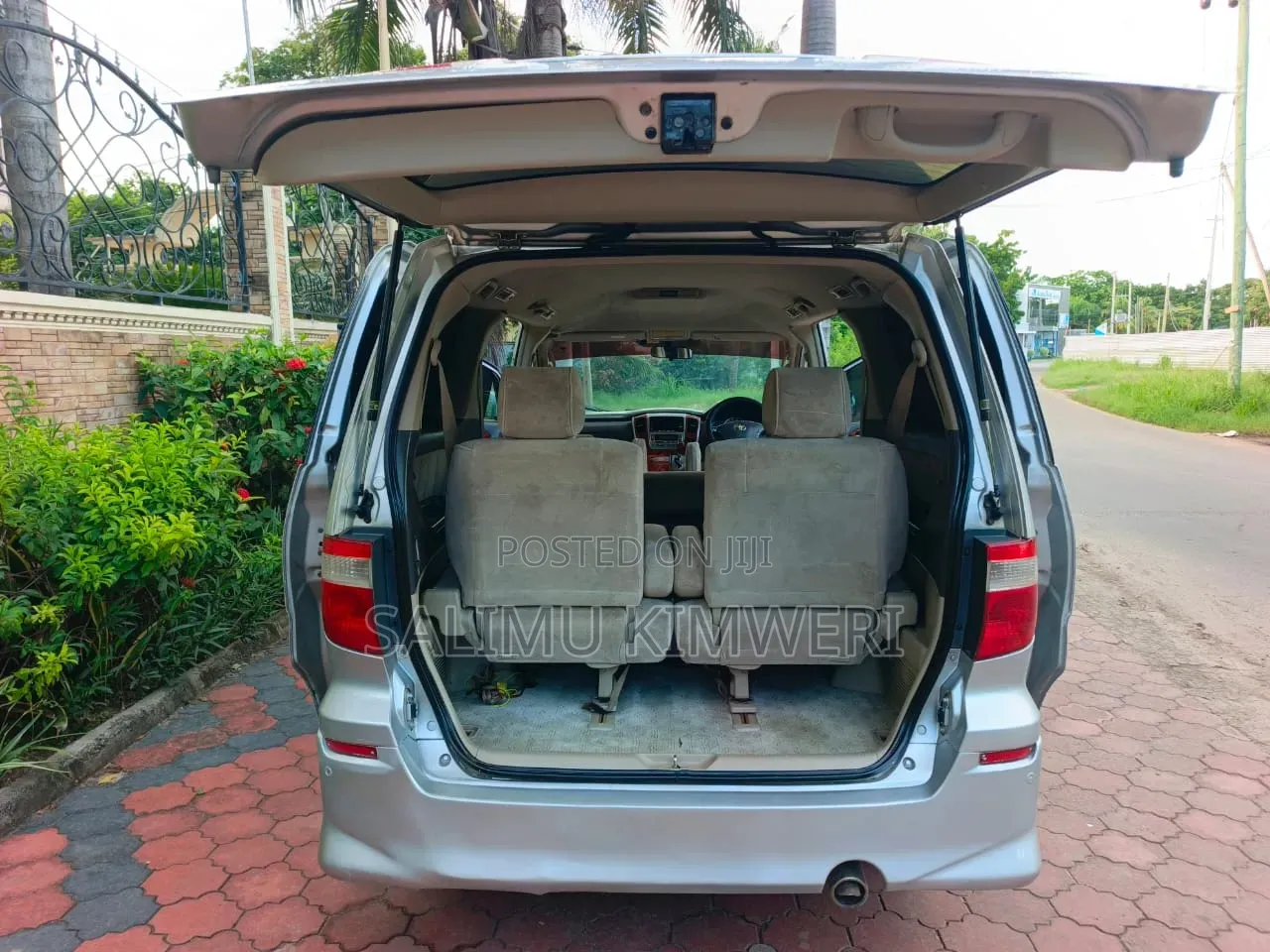 Toyota Alphard 2004 Silver