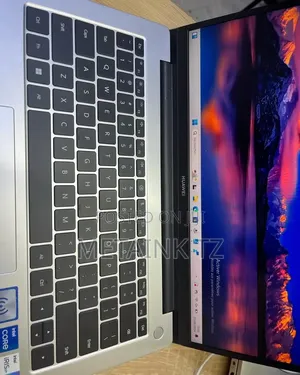 Laptop Huawei Matebook D 15 16GB Intel Core i5 SSHD (Hybrid) 512GB