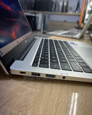 Laptop Huawei Matebook D 15 16GB Intel Core i5 SSHD (Hybrid) 512GB