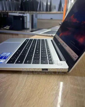 Laptop Huawei Matebook D 15 16GB Intel Core i5 SSHD (Hybrid) 512GB