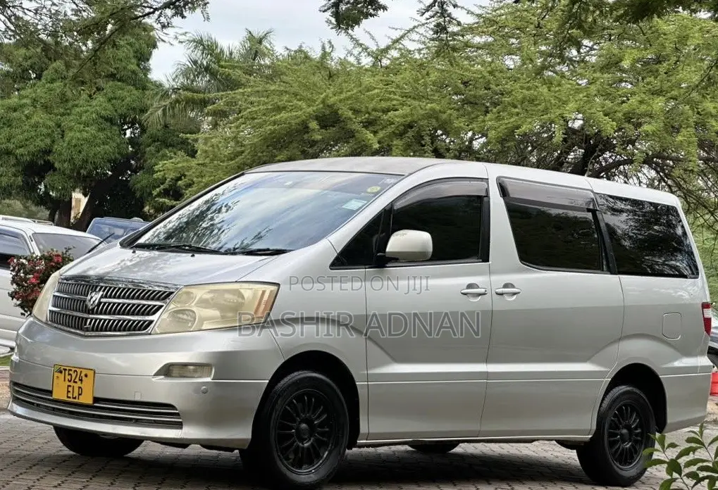 Toyota Alphard 2.4 Petrol FWD 2005 Silver
