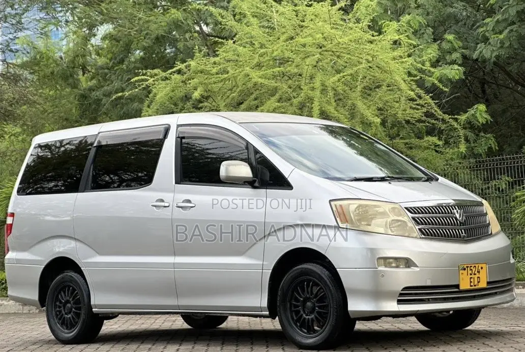 Toyota Alphard 2.4 Petrol FWD 2005 Silver