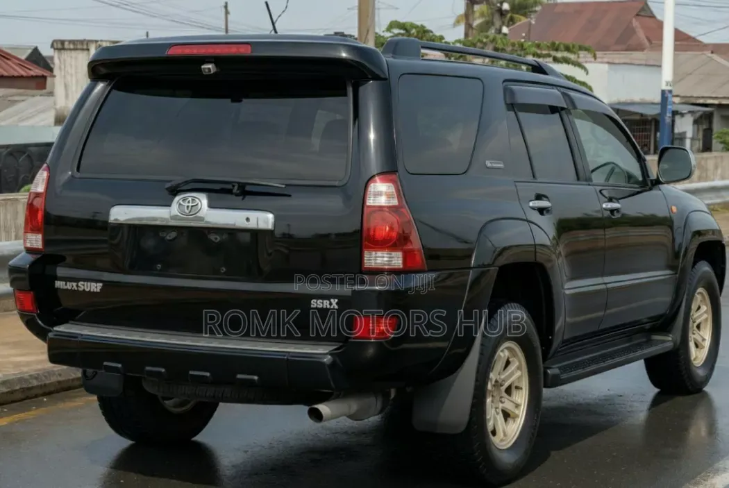 Toyota Hilux Surf 2005 Black