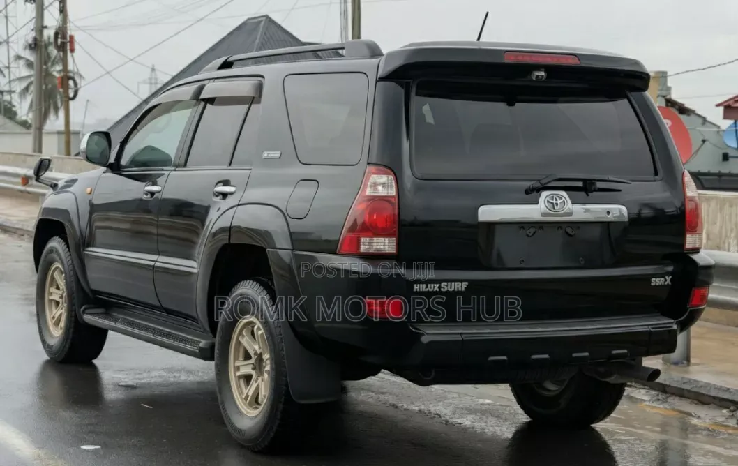 Toyota Hilux Surf 2005 Black