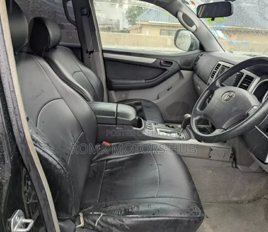 Toyota Hilux Surf 2005 Black