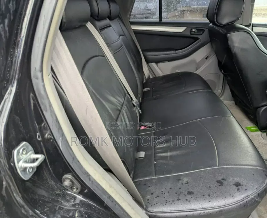 Toyota Hilux Surf 2005 Black