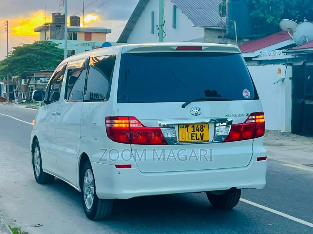 Toyota Alphard 2004 Pearl