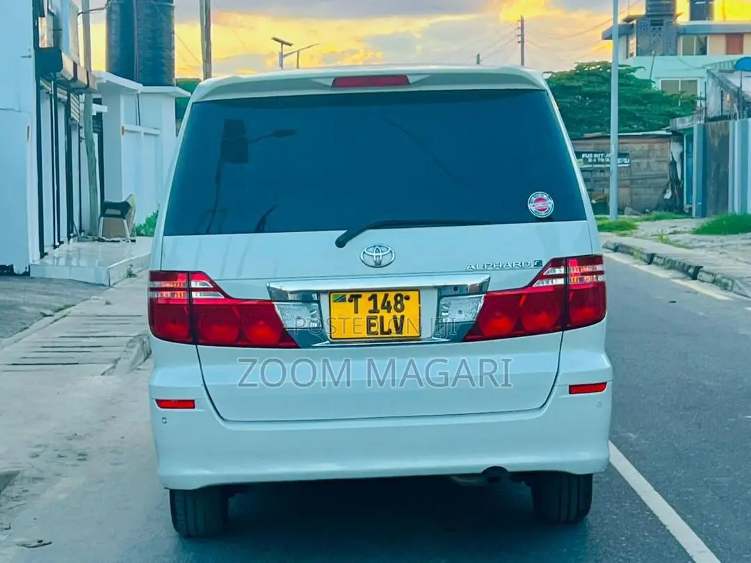 Toyota Alphard 2004 Pearl