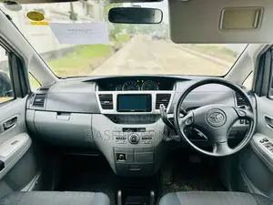Toyota Voxy 2008 Gray