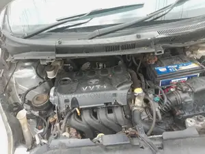 Toyota Ractis 2006 Silver