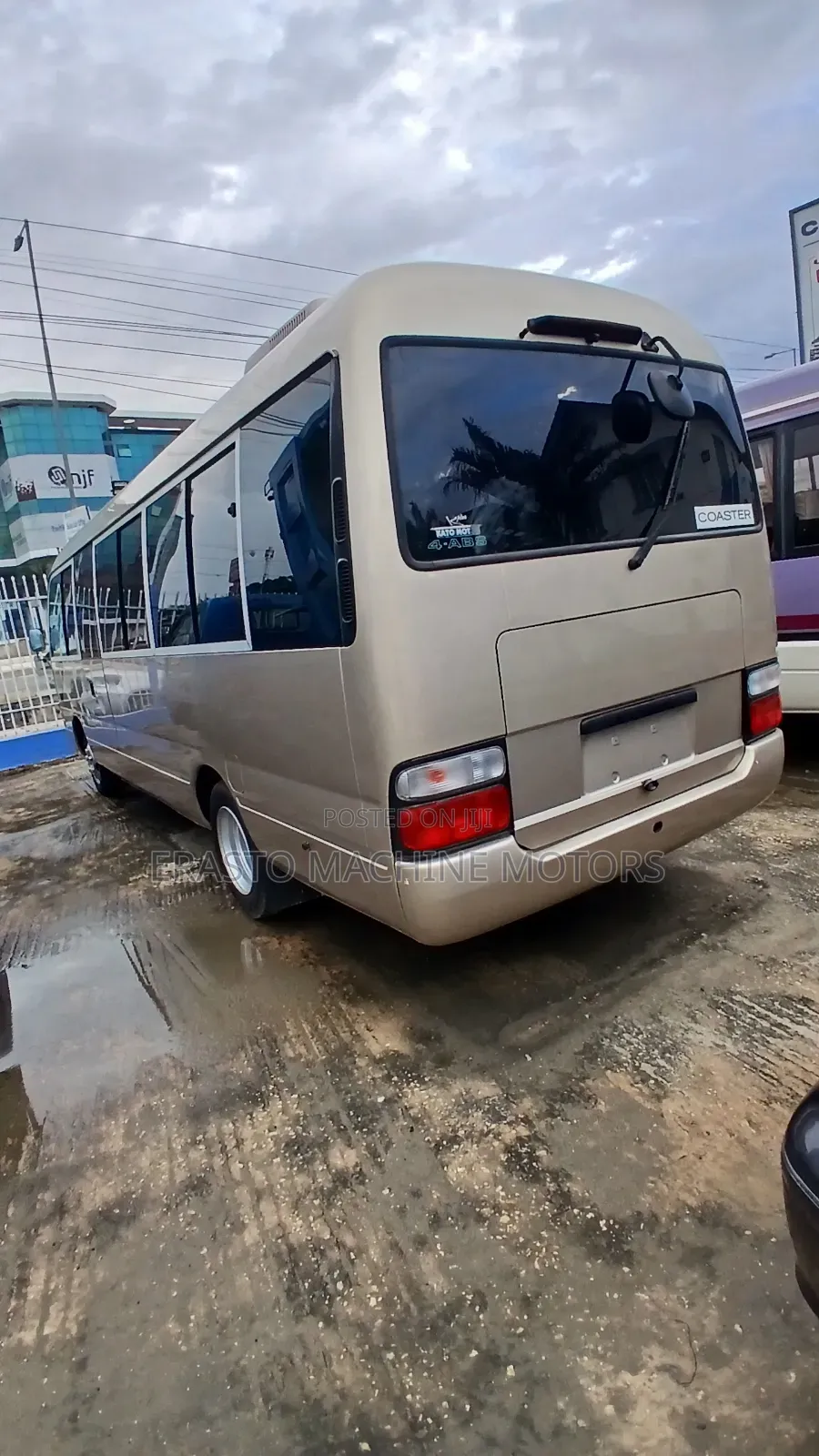 Toyota Coaster 2004 Gold